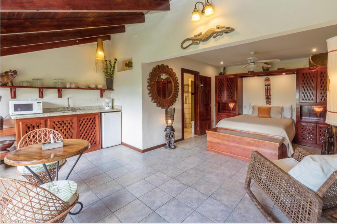 Hotel Villas Nicolas - Adults Only Manuel Antonio Luaran gambar
